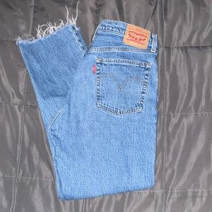 Levi’s womens 501 jeans (Read bio for product disclaimer)